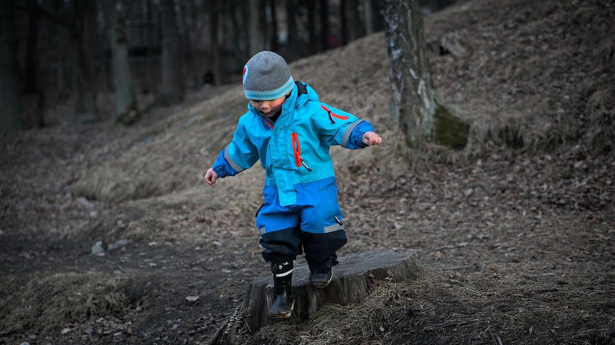A toddler's first careful steps